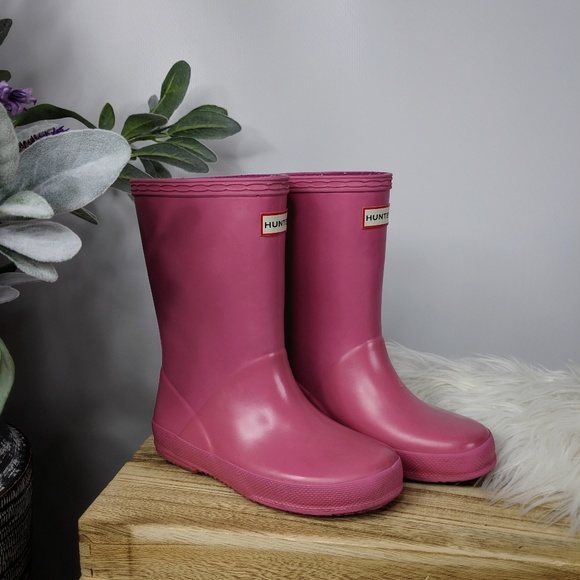 Hunter Other - HUNTER Original First Classic rainboot bright pink